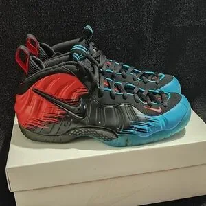 Nike | Shoes | Nike Foamposite Spiderman Size 95 Well Kept  display picture 3